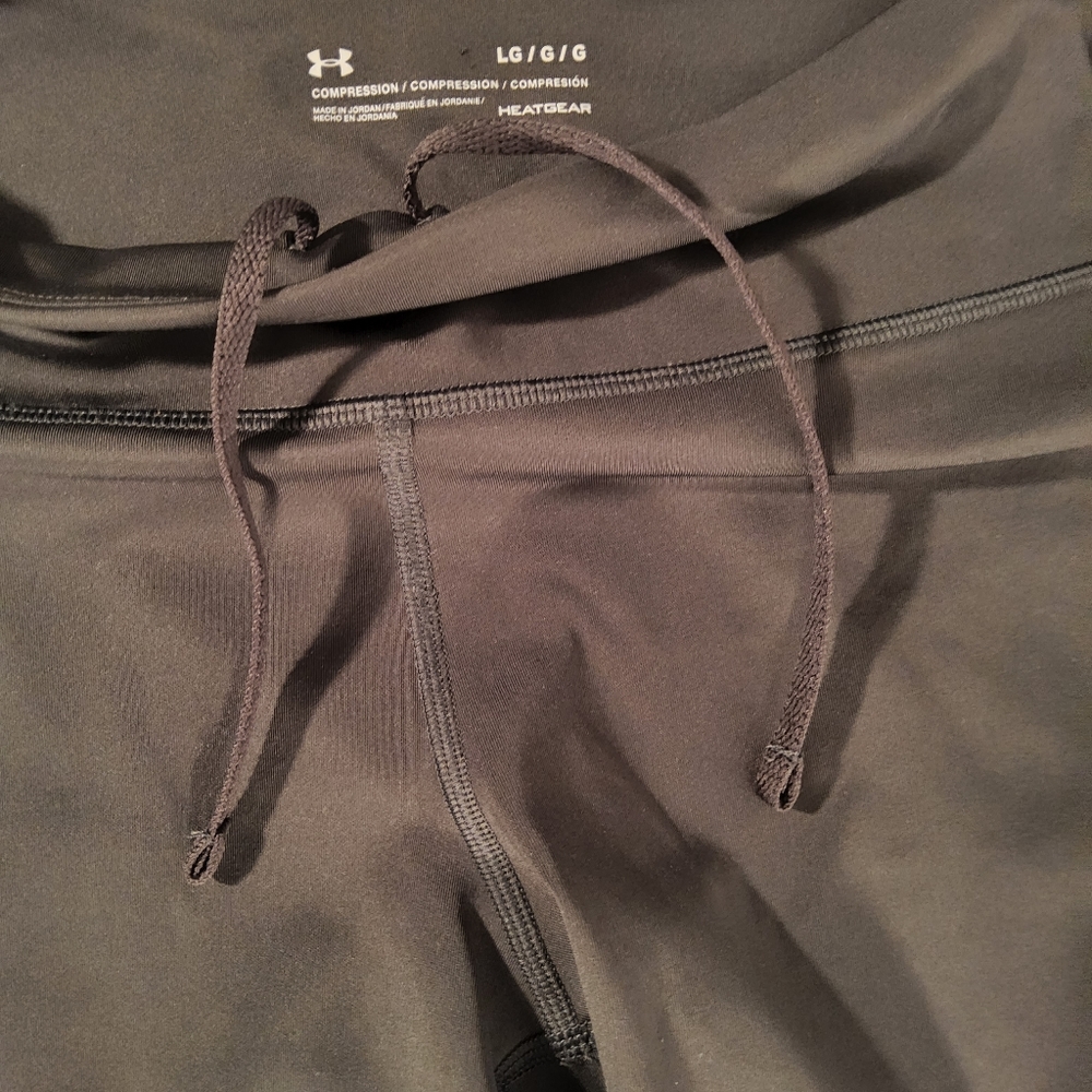 Under Armour Compression Large - Picture 10 of 12